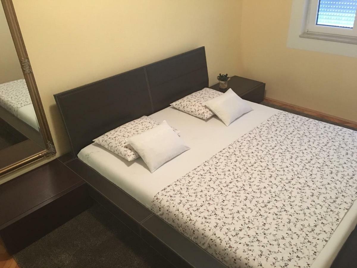 Apartment Satus Подстрана Экстерьер фото